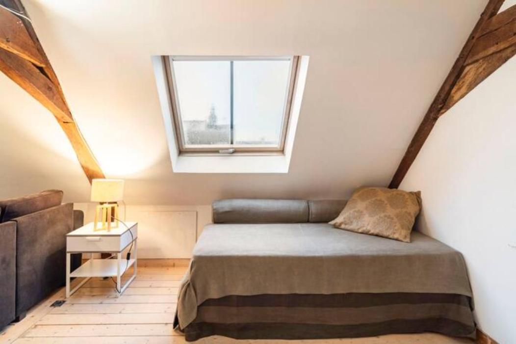 Villa Republique Normandie Caen Zimmer foto